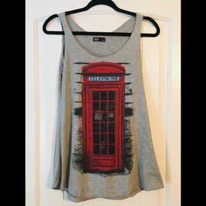 Unique UK 🇬🇧 tank top size M/L and can fit XL